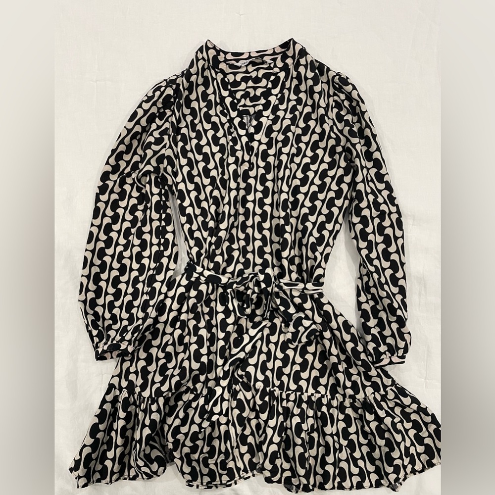 Cotton comfy dress with mod print